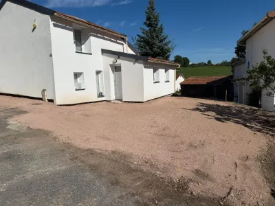 Hus Till salu 42620 Saint-Pierre-Laval FR