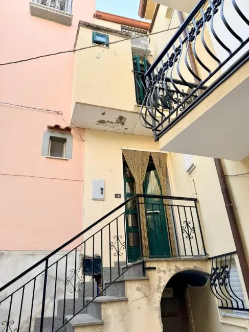 Triplex Till salu - 88060 sant'Andrea apostolo dello ionio IT Image 2