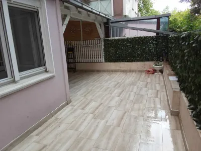 Kommersiell fastighet Till salu 11077 Sumatovacka Vracar Beograd stan sa stanarima RS